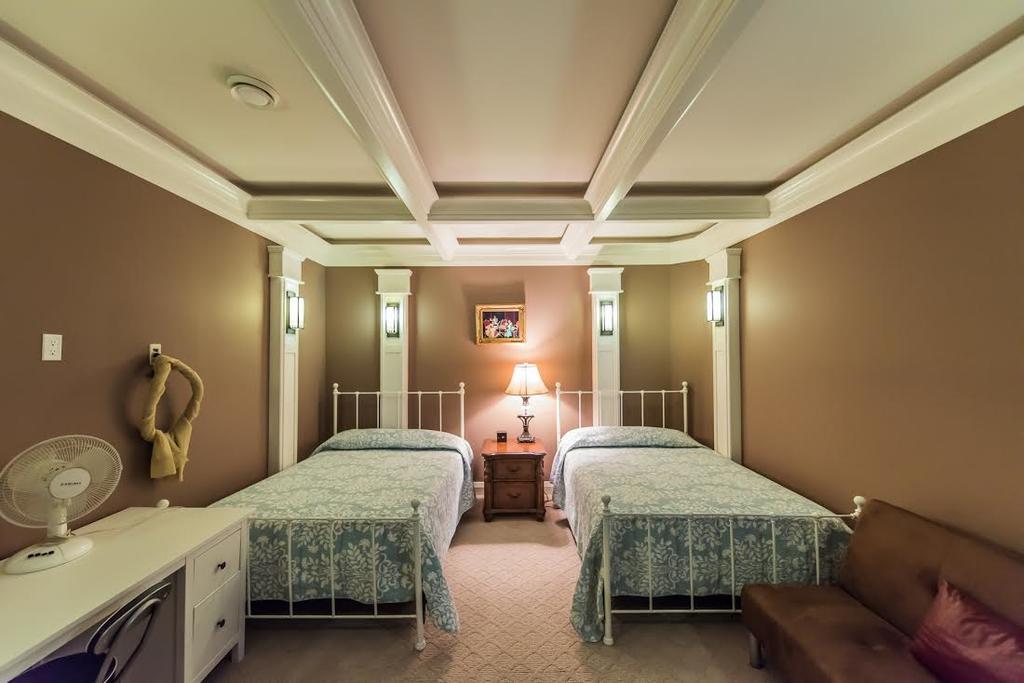 Grace Guest House Уайт-Рок Экстерьер фото