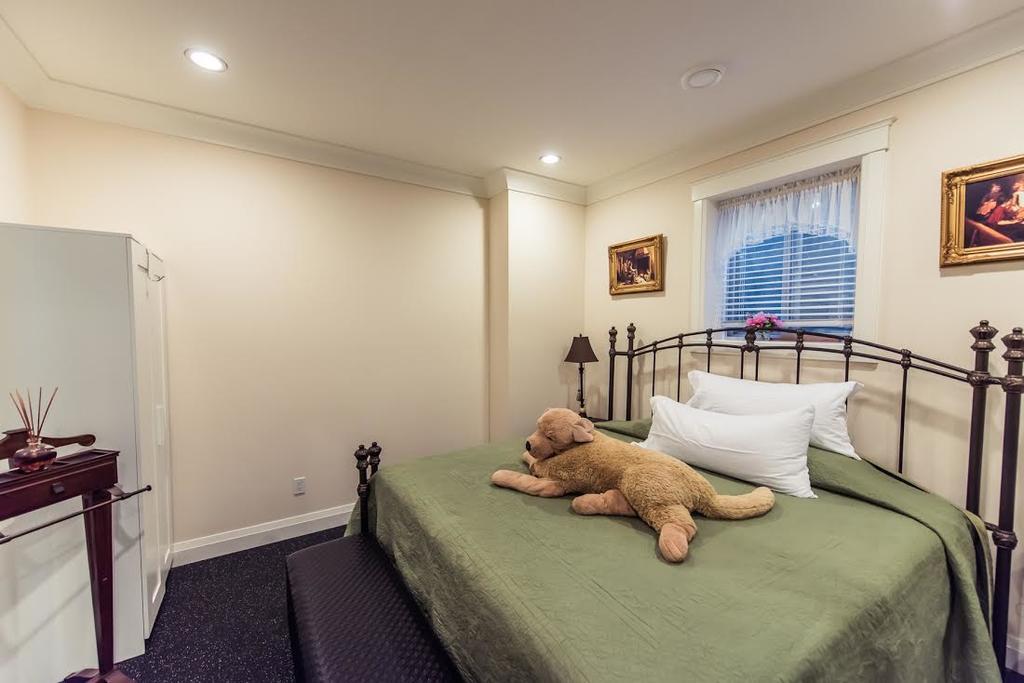 Grace Guest House Уайт-Рок Экстерьер фото